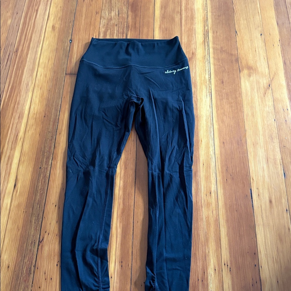 Whitney Simmons scrunch butt legging